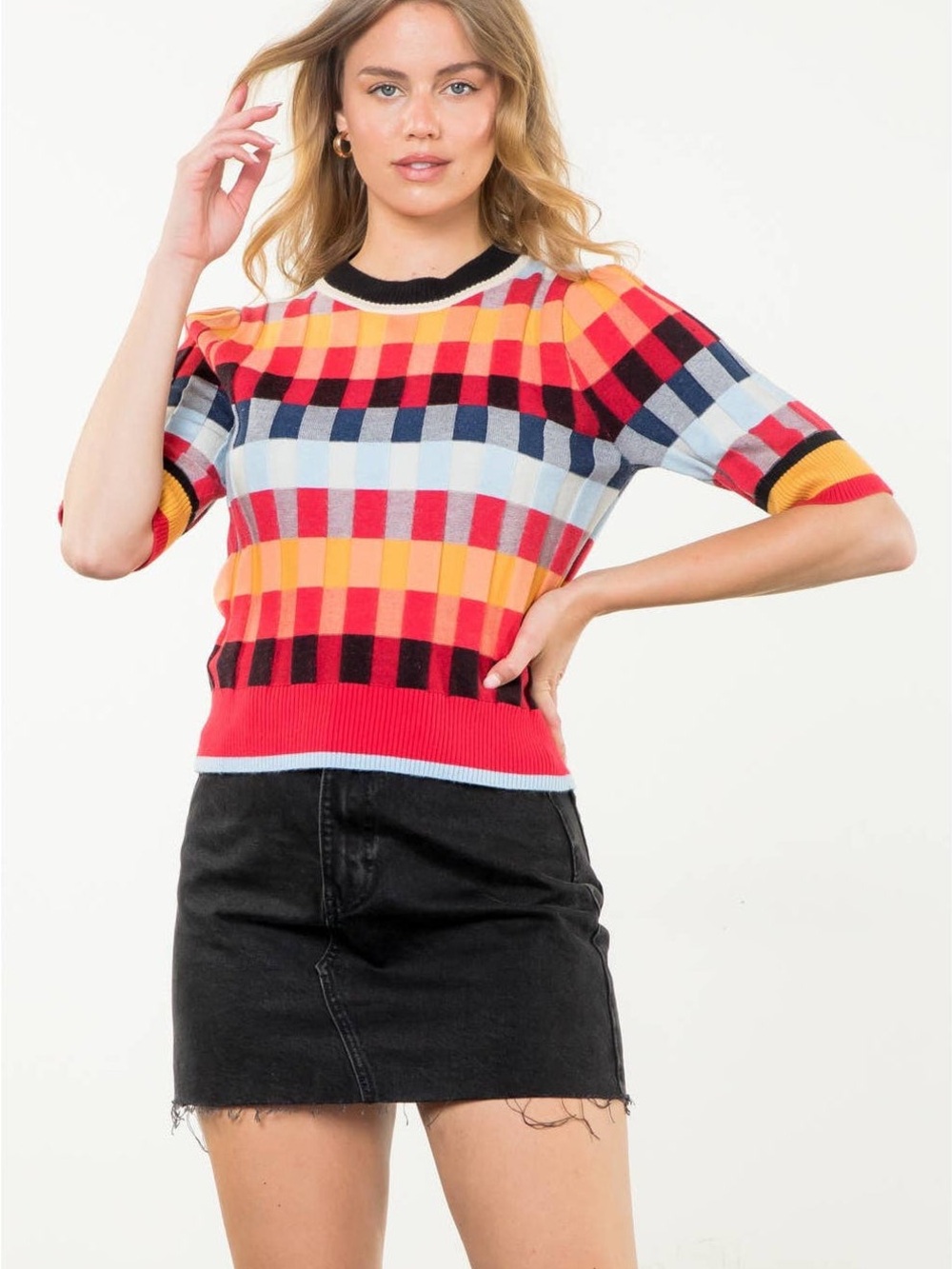 Women's Knit Short Sleeve Sweater - Picture 4 of 7